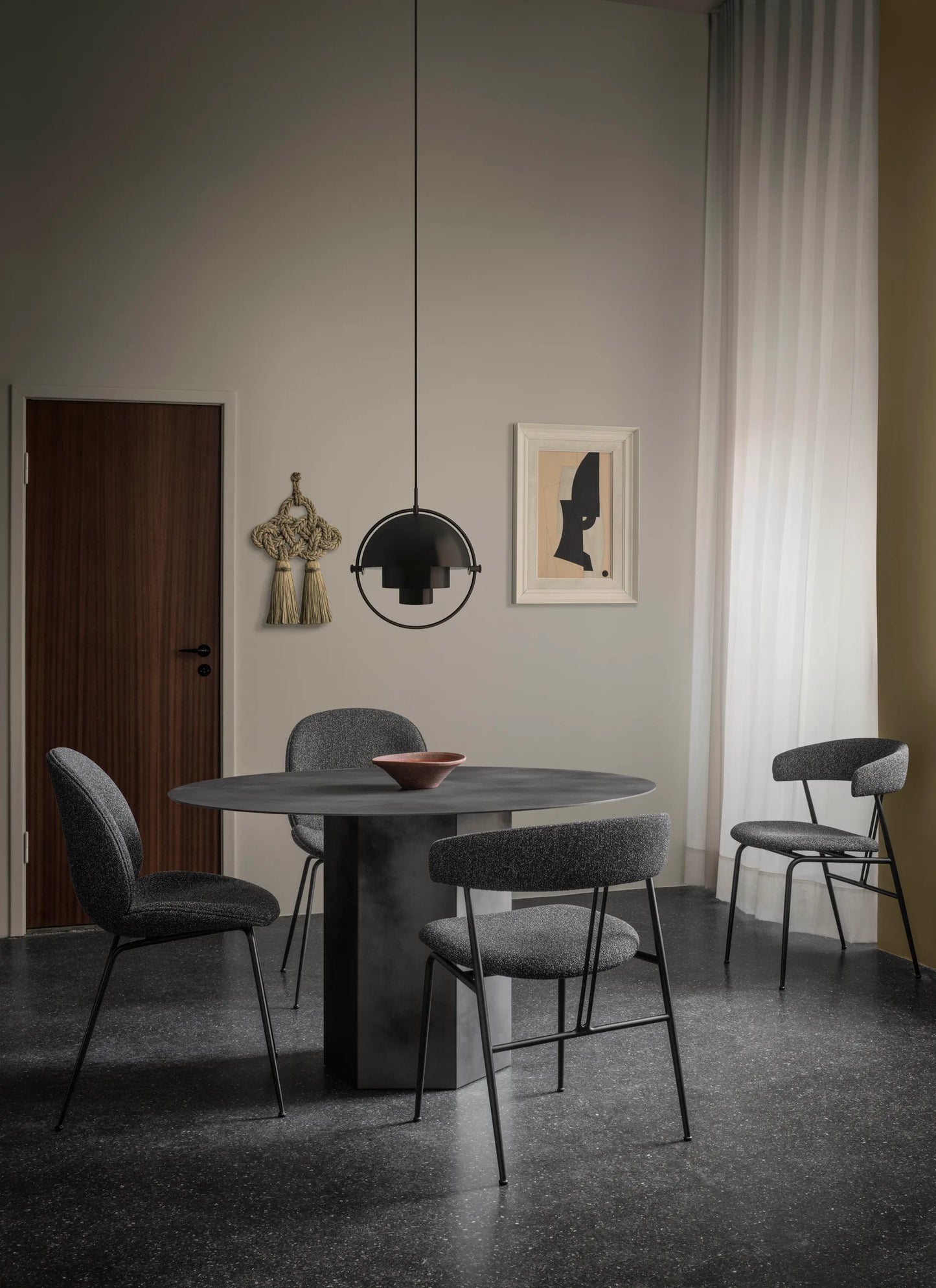 GUBI Epic Dining Table - Round