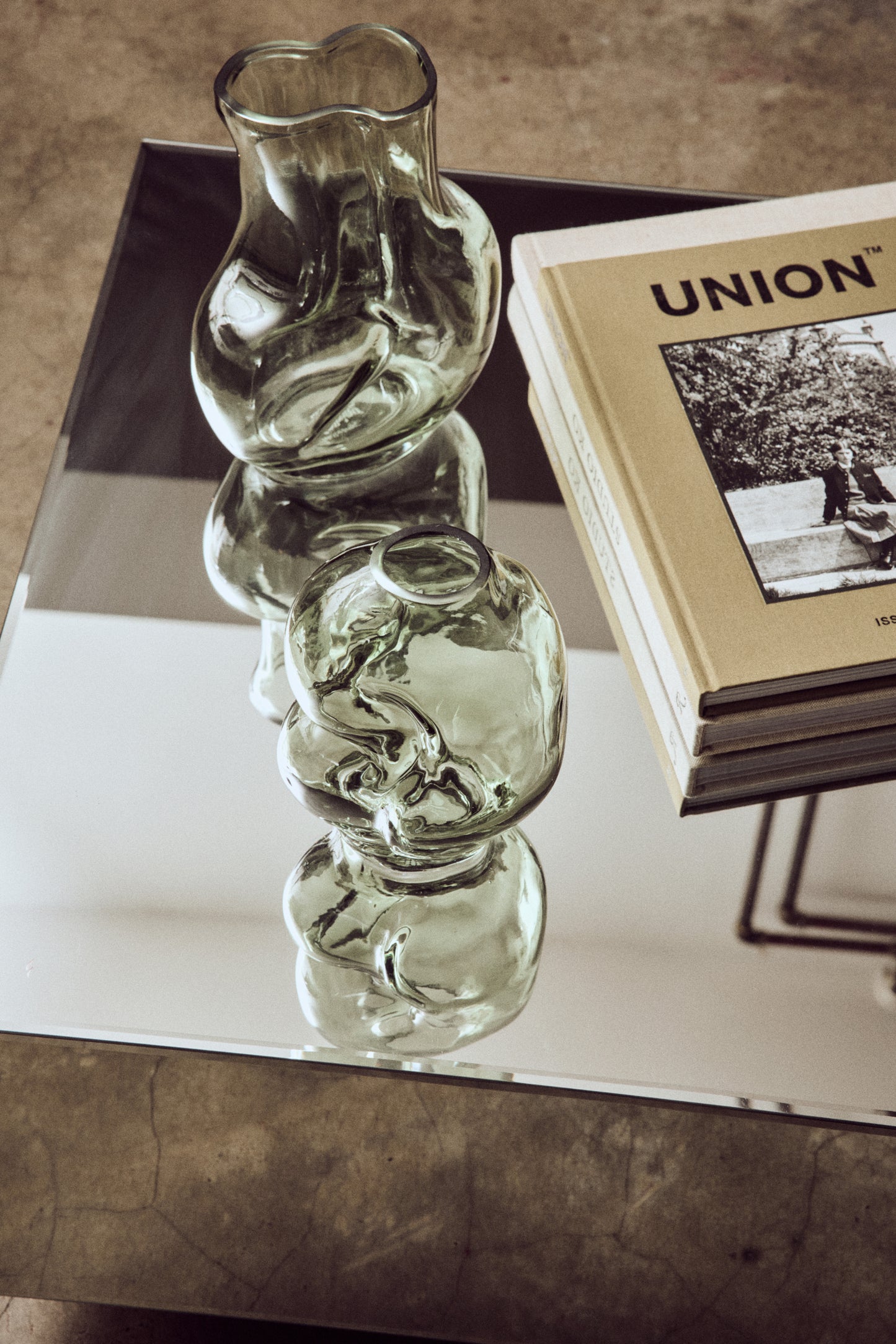 HKLiving Gleam Glass Small Vase: Olive