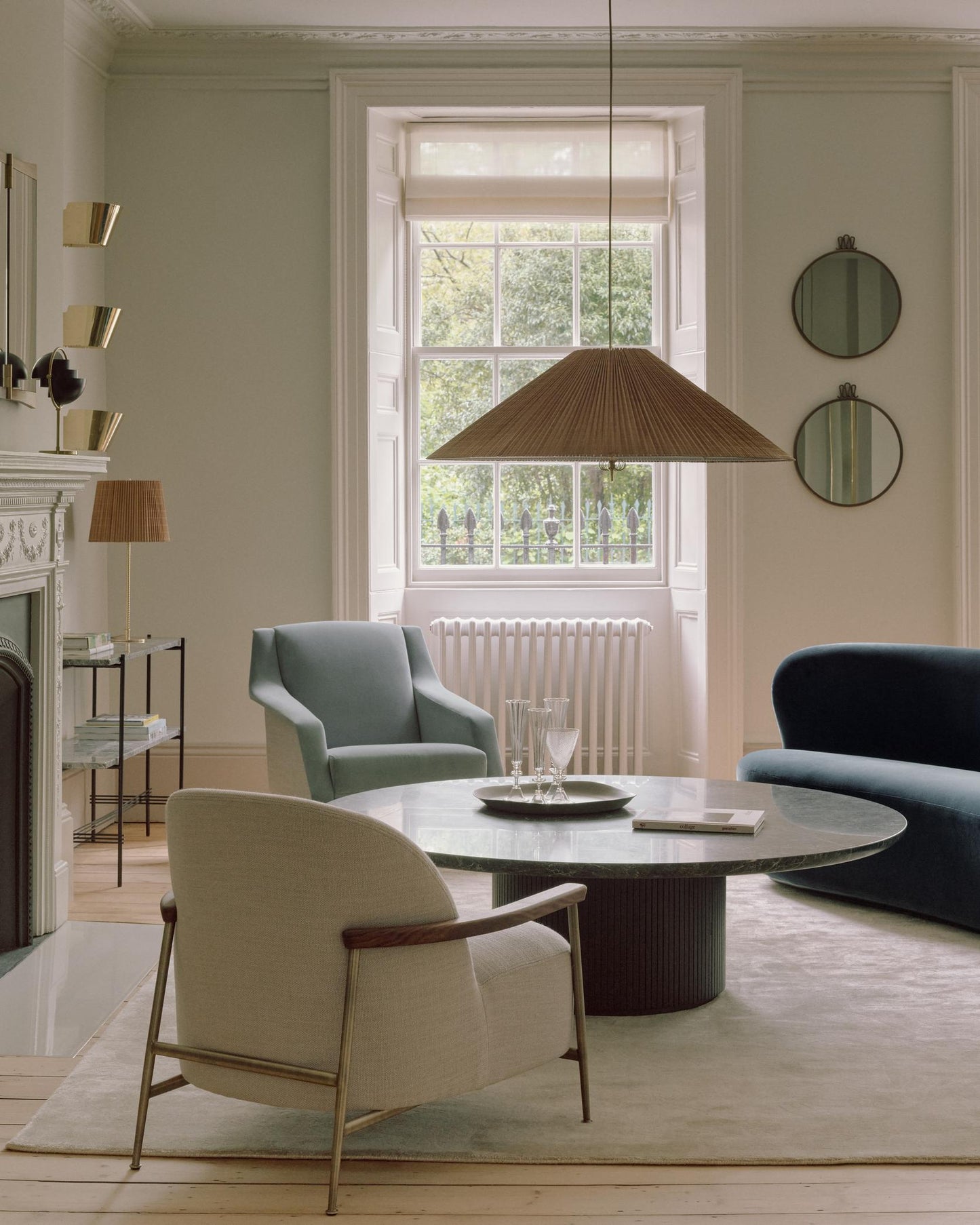 GUBI Moon Coffee Table - Marble Top