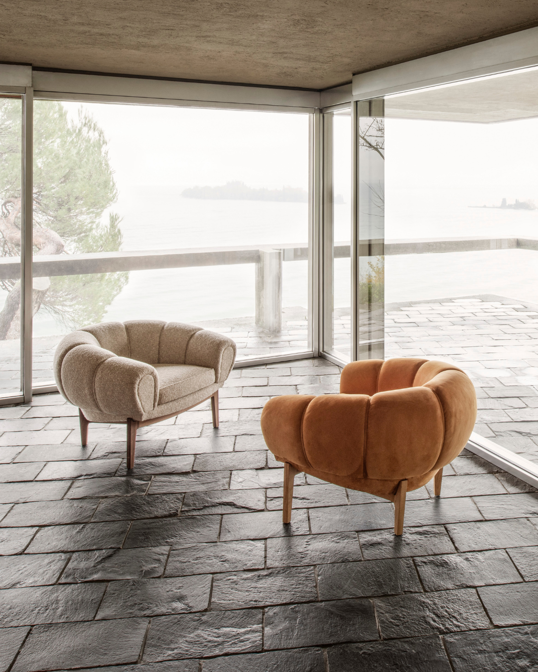 GUBI Croissant Lounge Chair