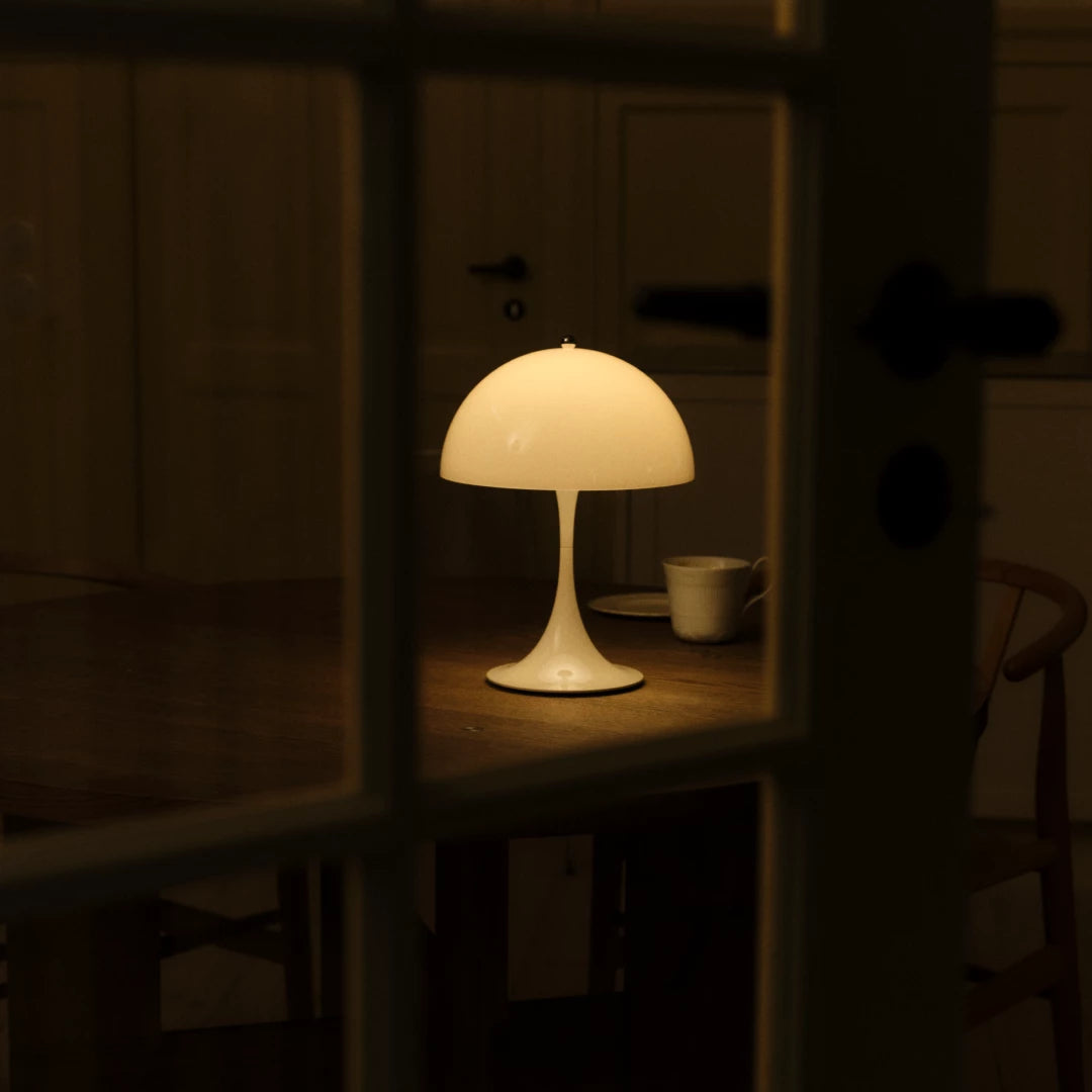 Louis Poulsen Panthella 250 Mini Table Lamp Opal NEW