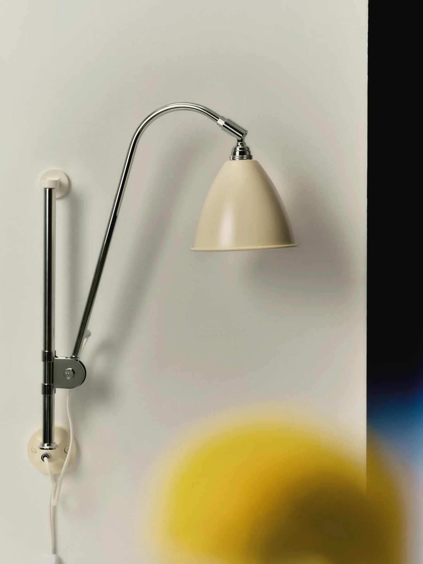 GUBI Bestlite BL5 Wall Lamp - Black Brass