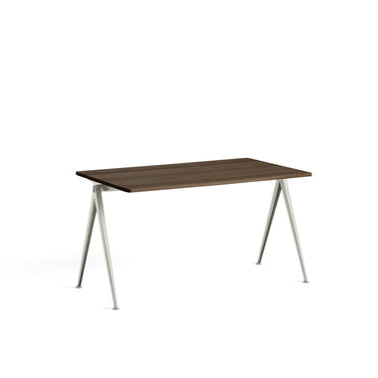 Hay Pyramid Table 01