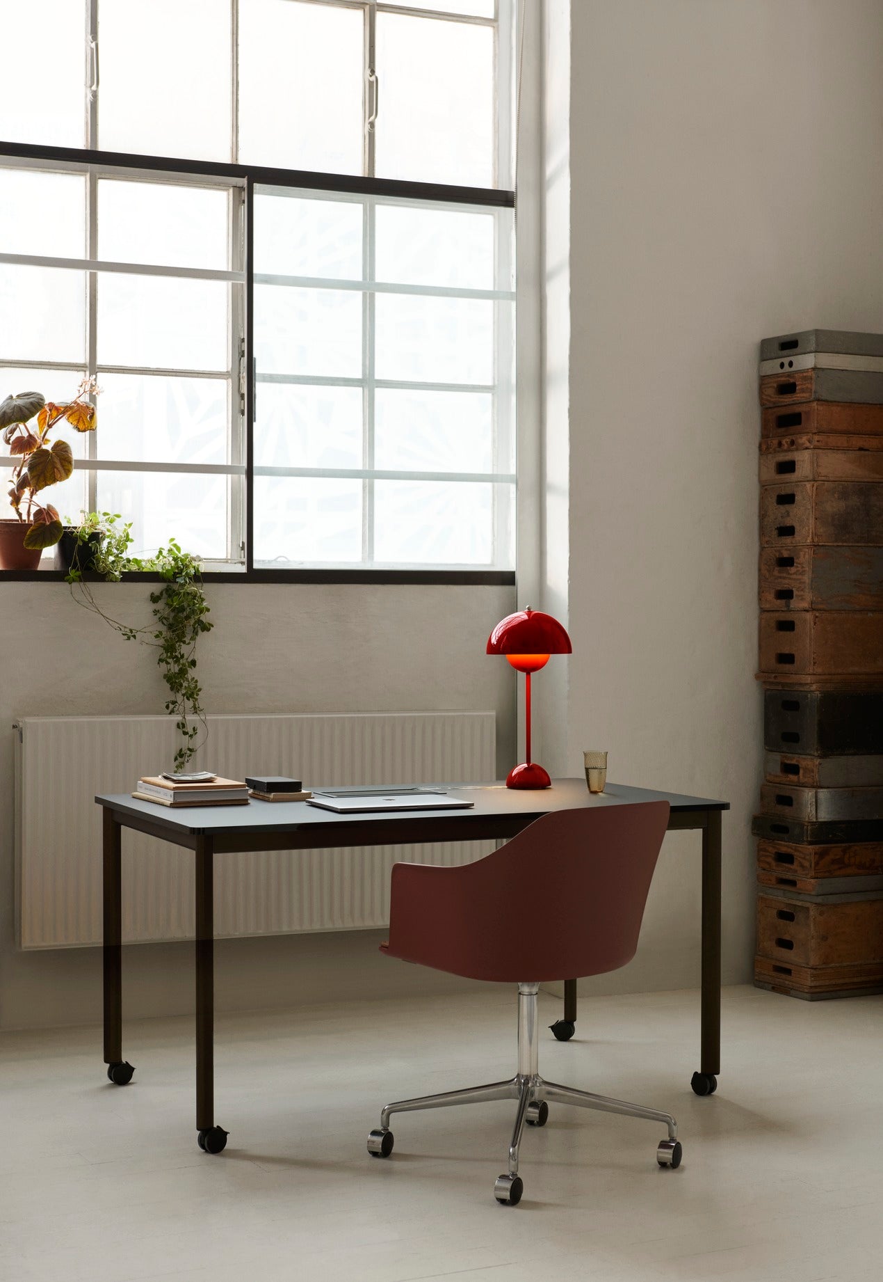 &Tradition Flowerpot VP3 Table Lamp