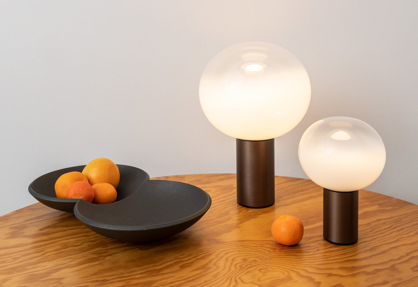 Artemide Laguna Table Lamp Bronze