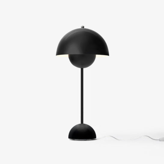 &Tradition Flowerpot VP3 Table Lamp