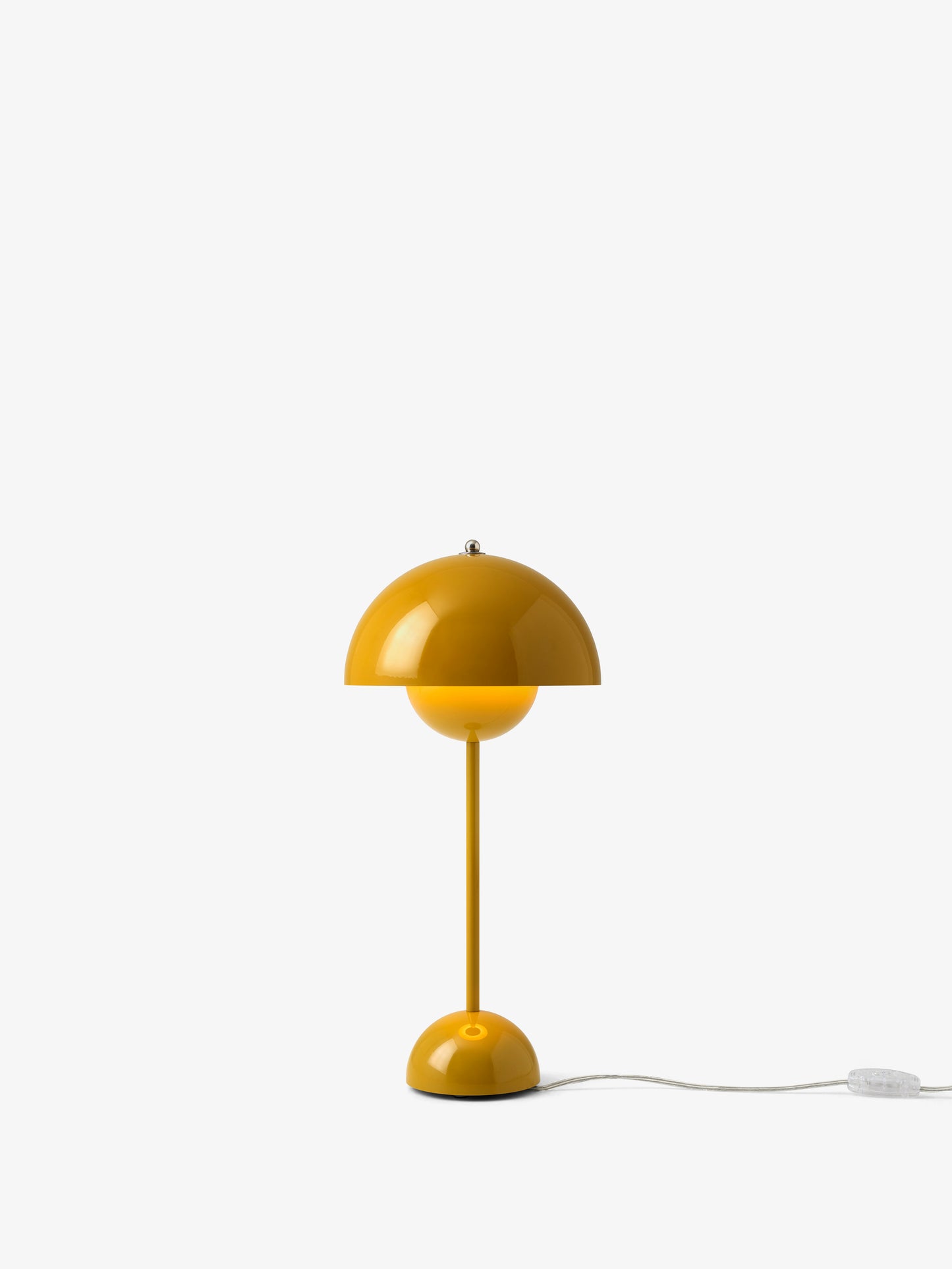 &Tradition Flowerpot VP3 Table Lamp