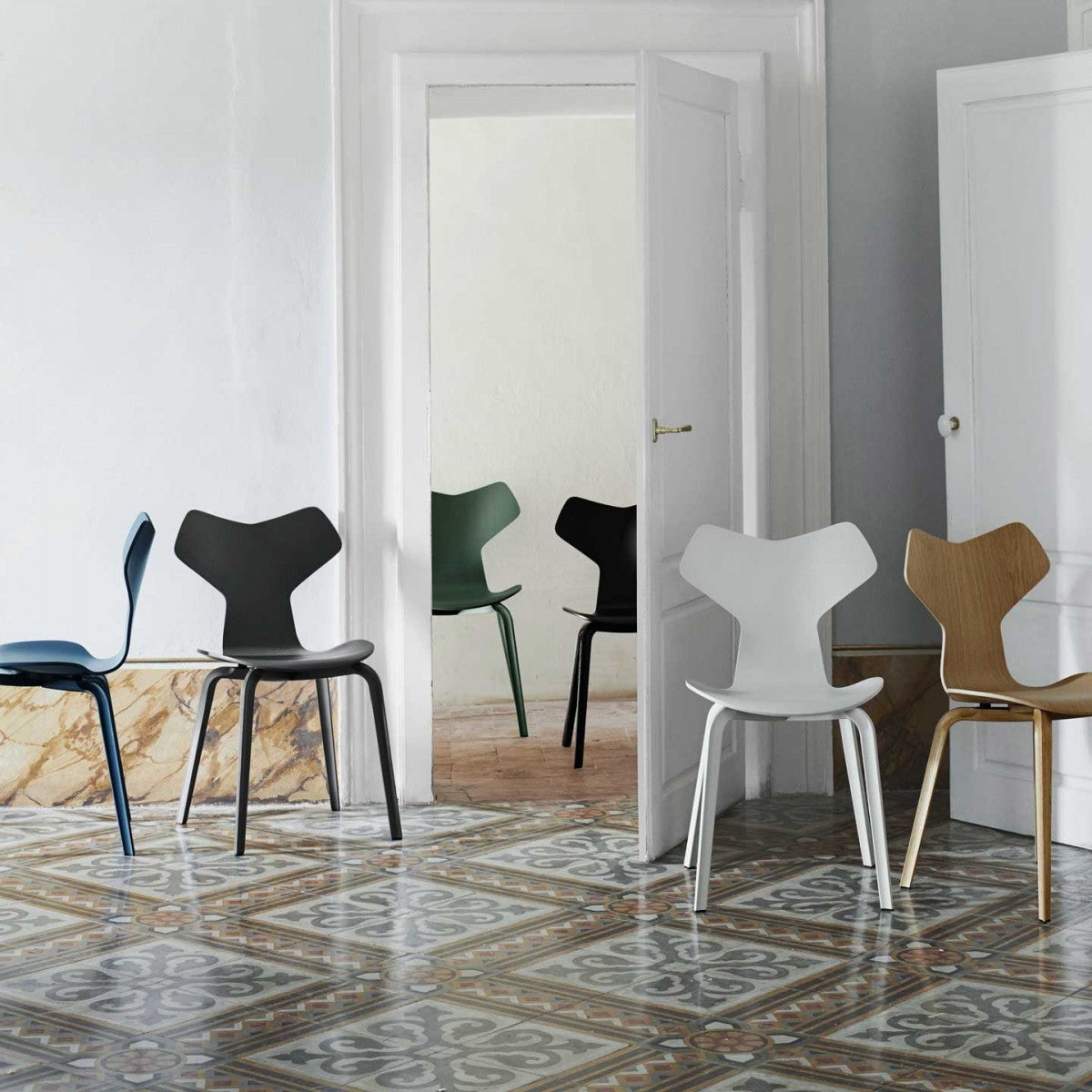 Fritz Hansen Grand Prix Wooden Base