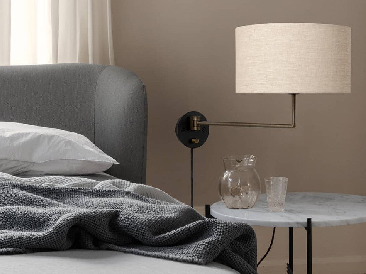 GUBI Gravity Wall Lamp