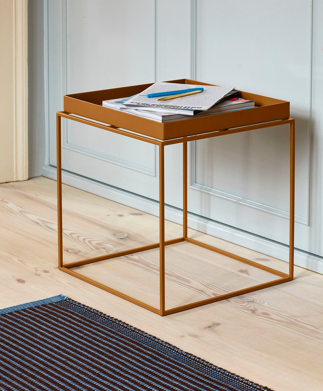 Hay Side Tray Table Medium
