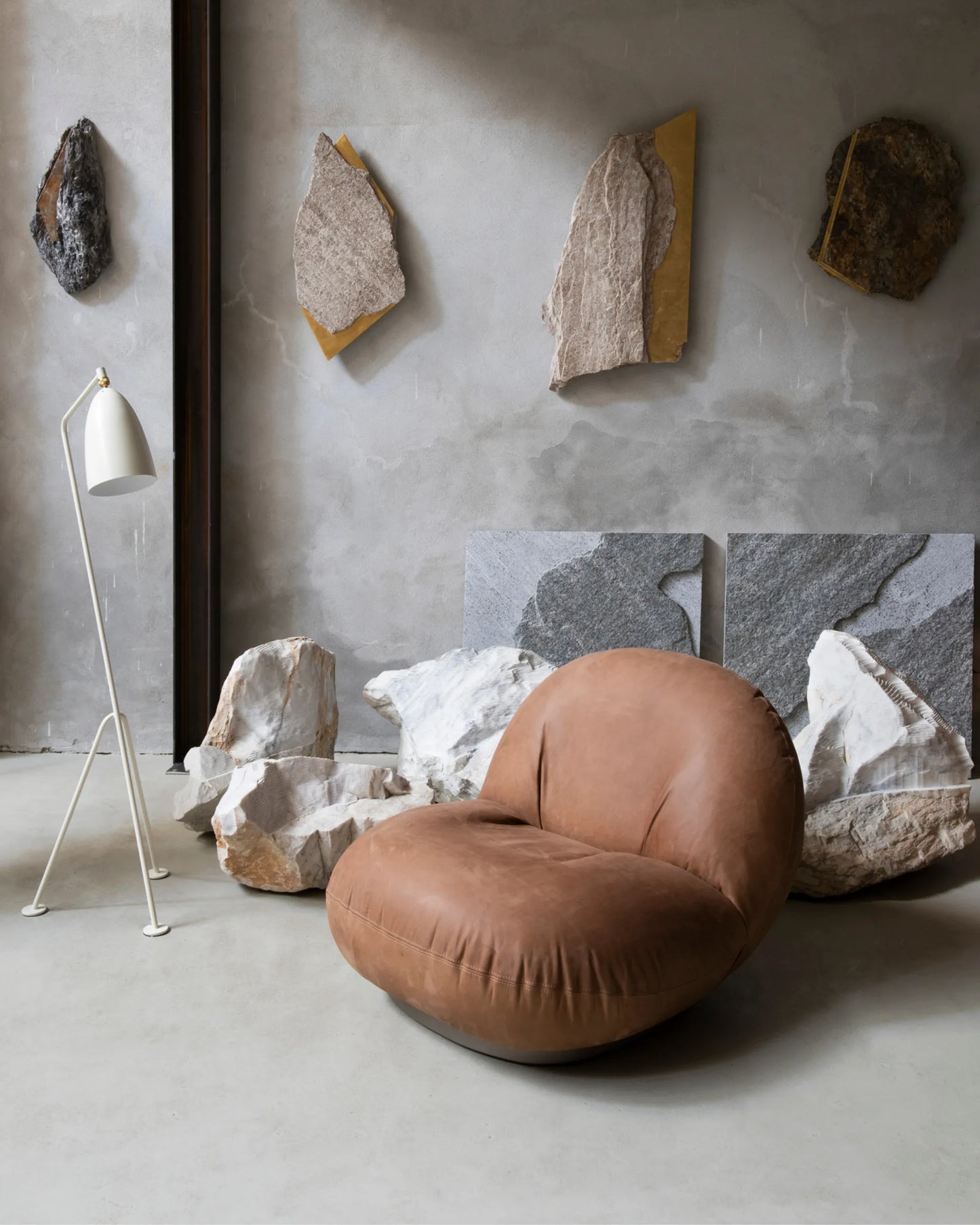 GUBI Pacha Lounge Chair - Fully Upholstered