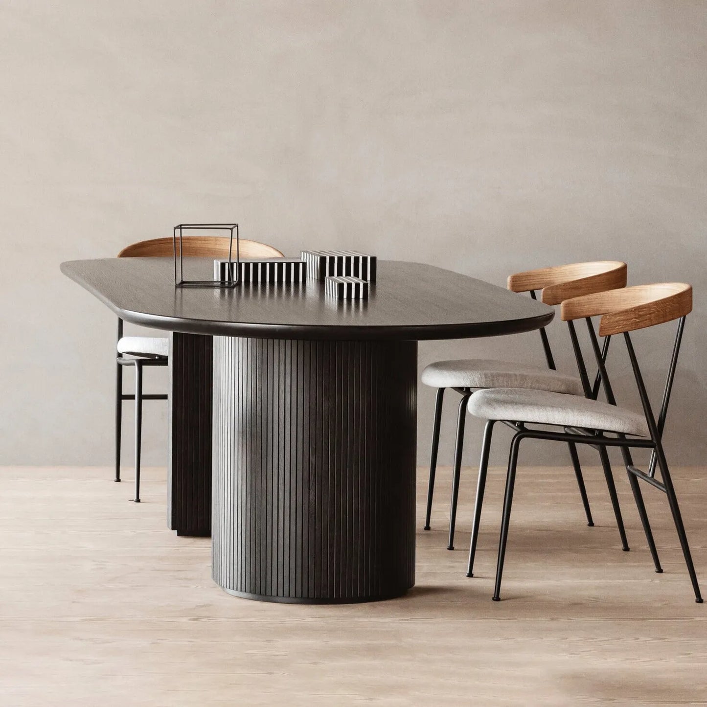 GUBI Moon Dining Table Elliptical - Veneer