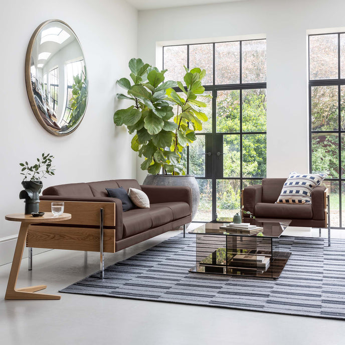 Case Forum Armchair