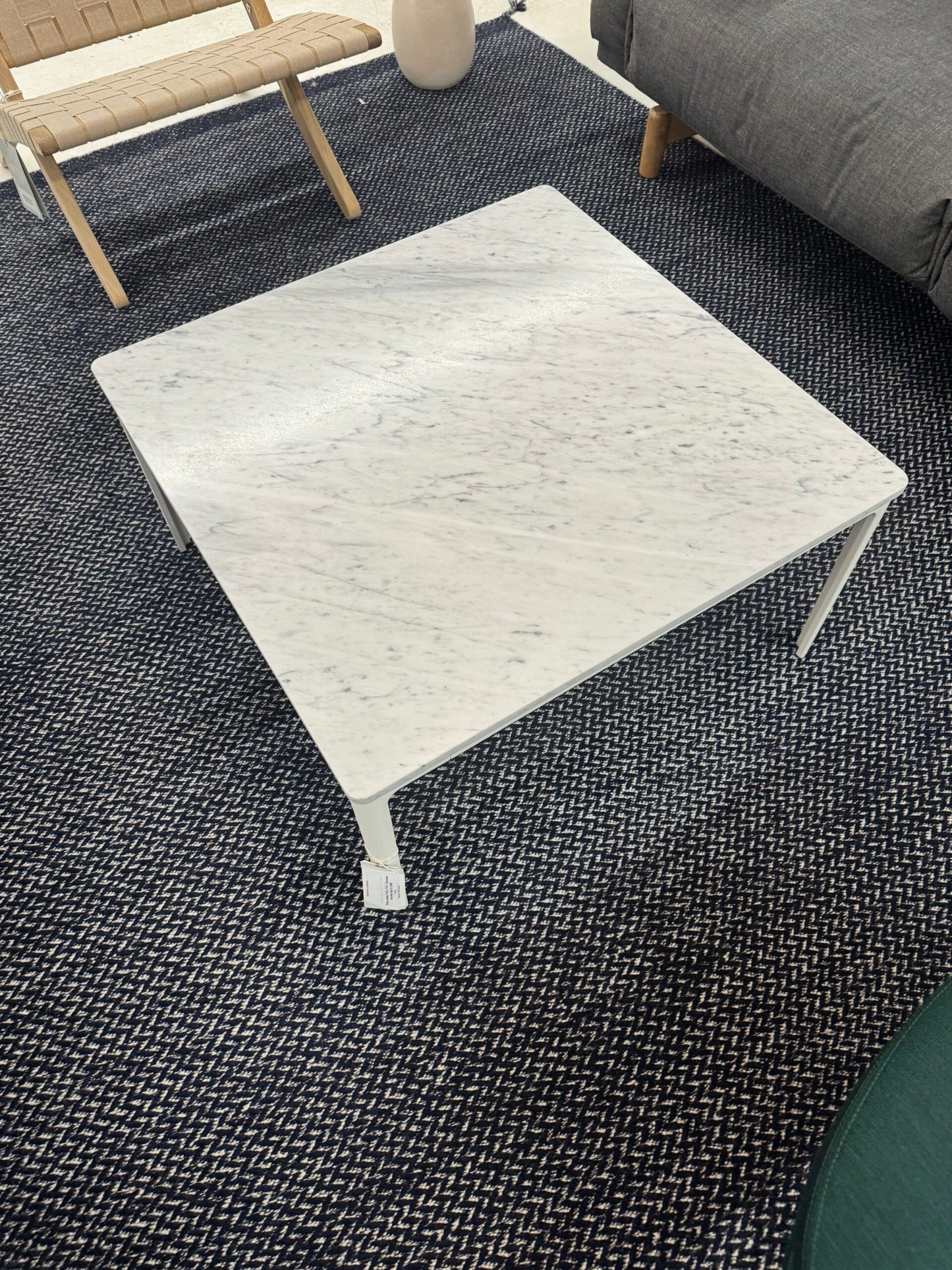 Vitra Plate Coffee Table 71 x 71cm Ex-display