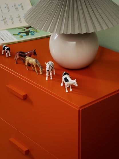 String Relief Chest of drawers, low