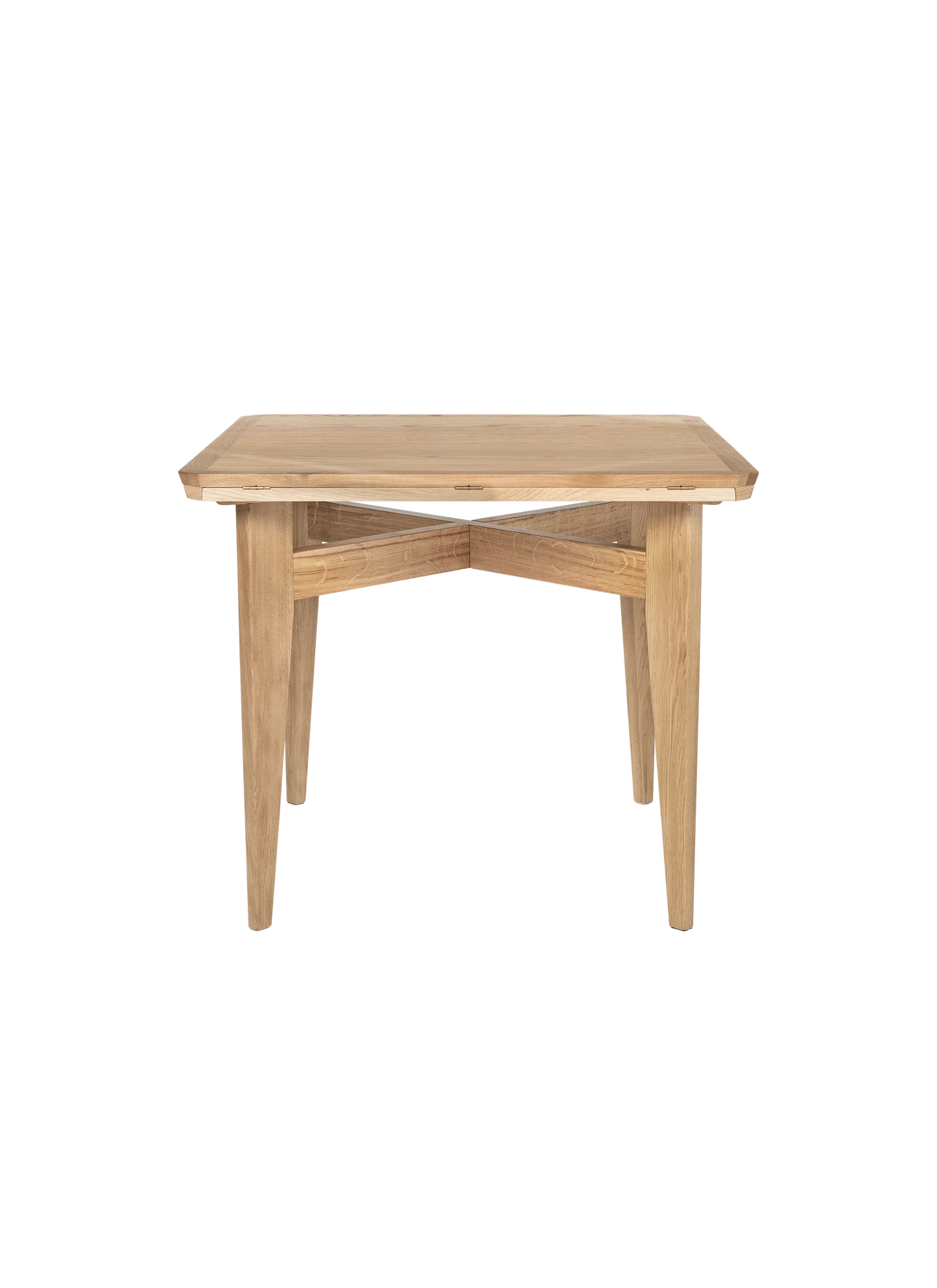 GUBI B-Table Dining Table