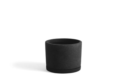 Hay Plant Pot with Saucer Black