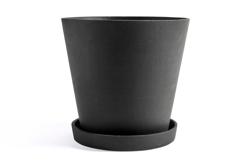 Hay Flower Pot with Saucer Black