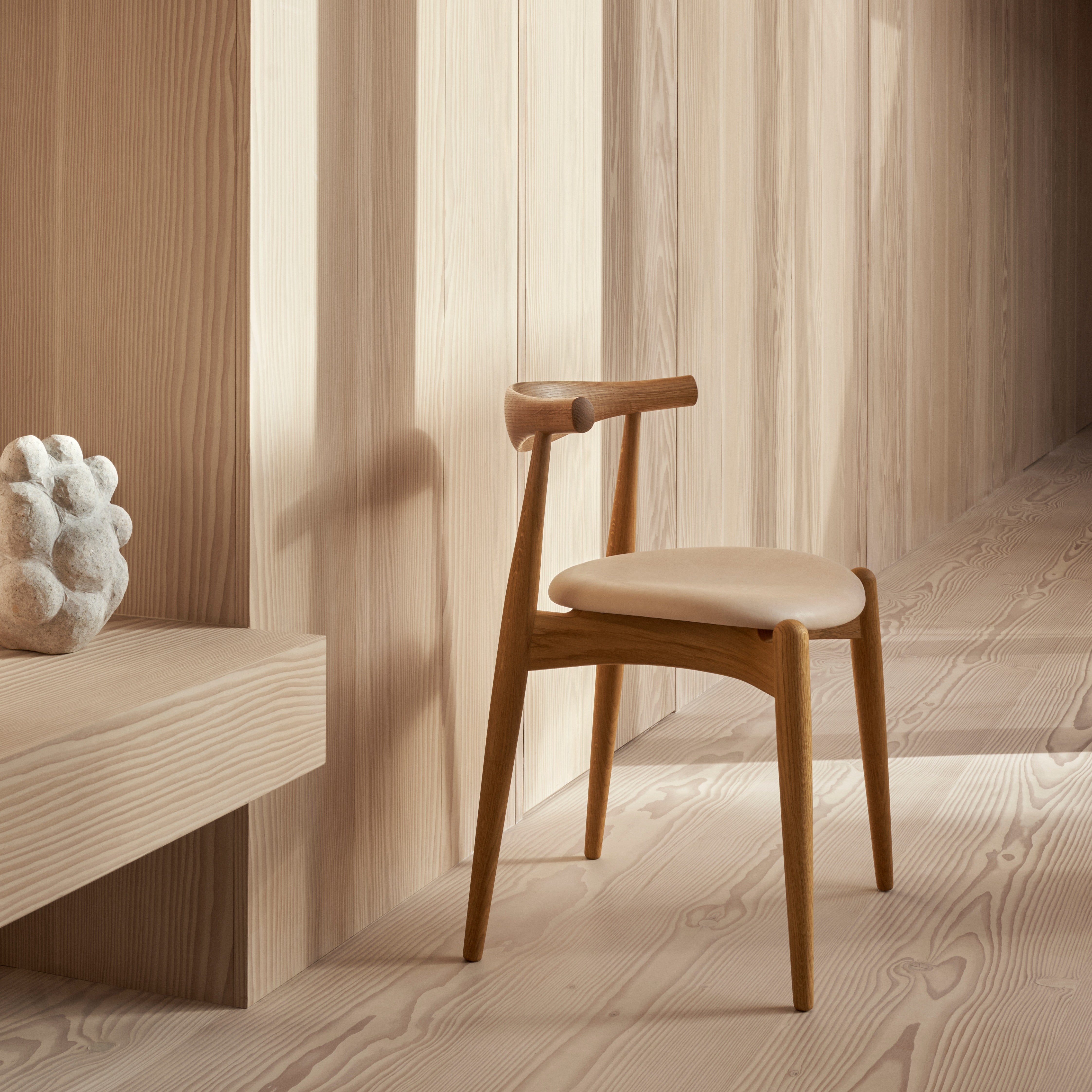 Carl Hansen & Son CH20 Elbow Chair Ex-display – minima