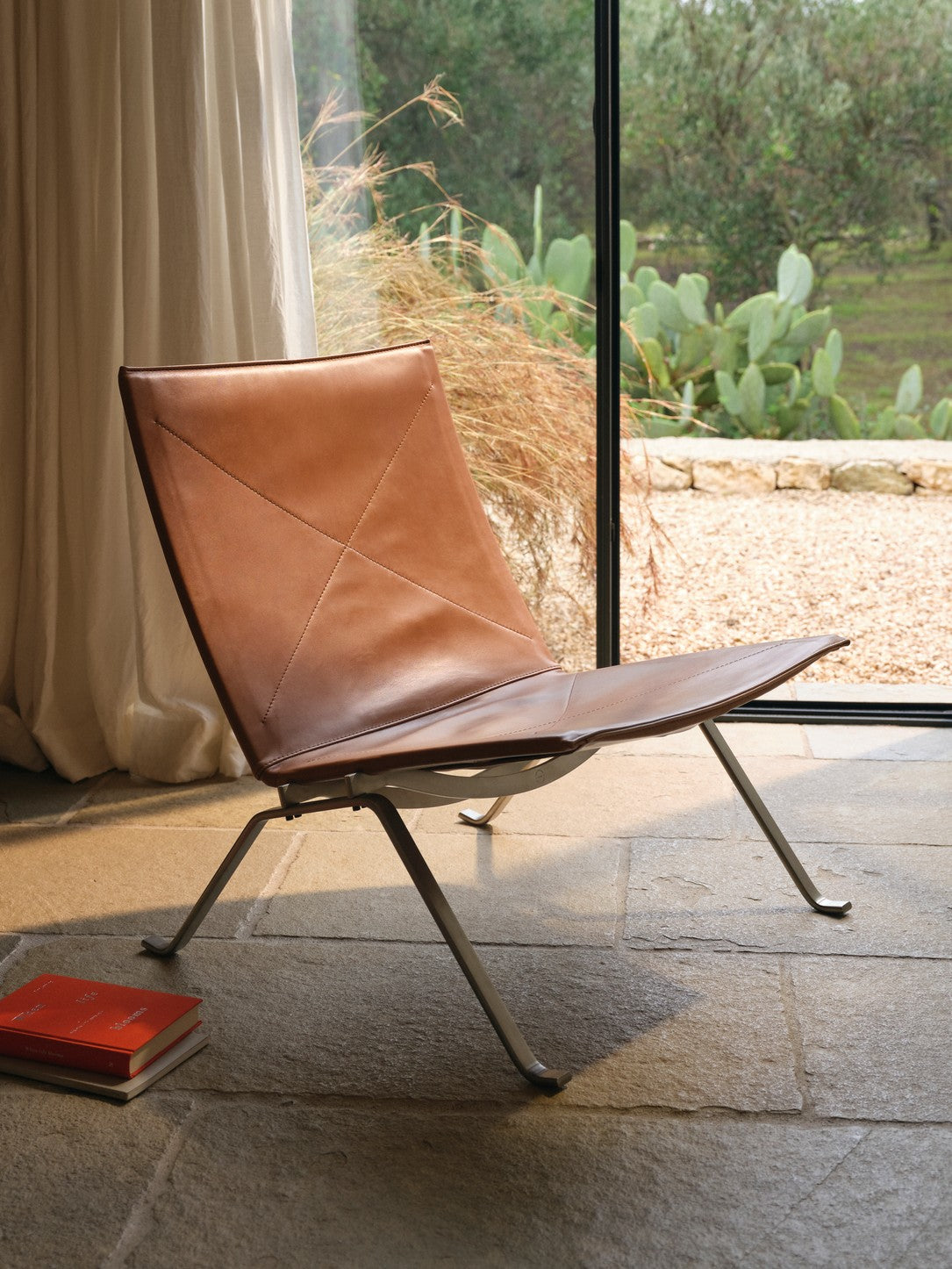 Fritz Hansen PK22™ Lounge Chair