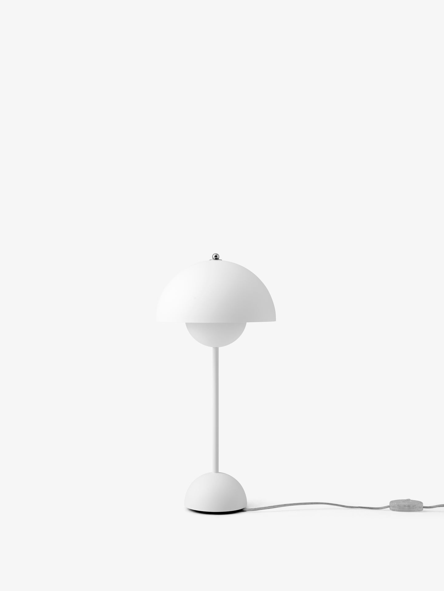 &Tradition Flowerpot VP3 Table Lamp
