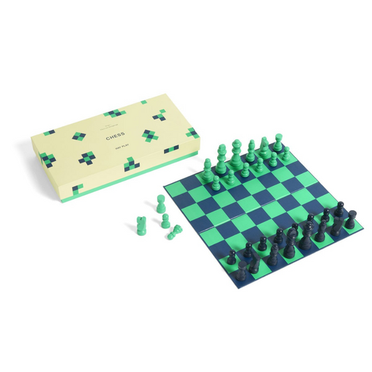 Hay Play - Chess Board