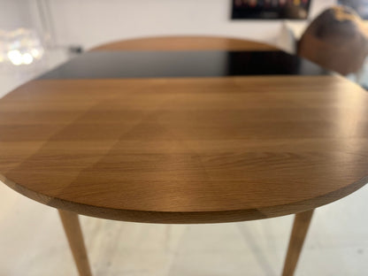 Carl Hansen & Son CH337 Dining Table in Oiled Oak with 1 Black Leaf Ex-display