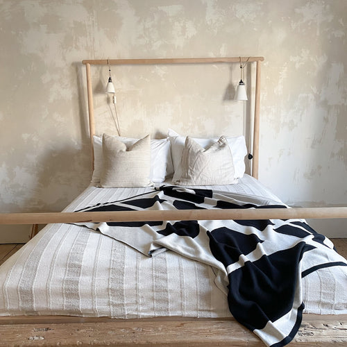 Sophie Home Bruten Throw - Mono