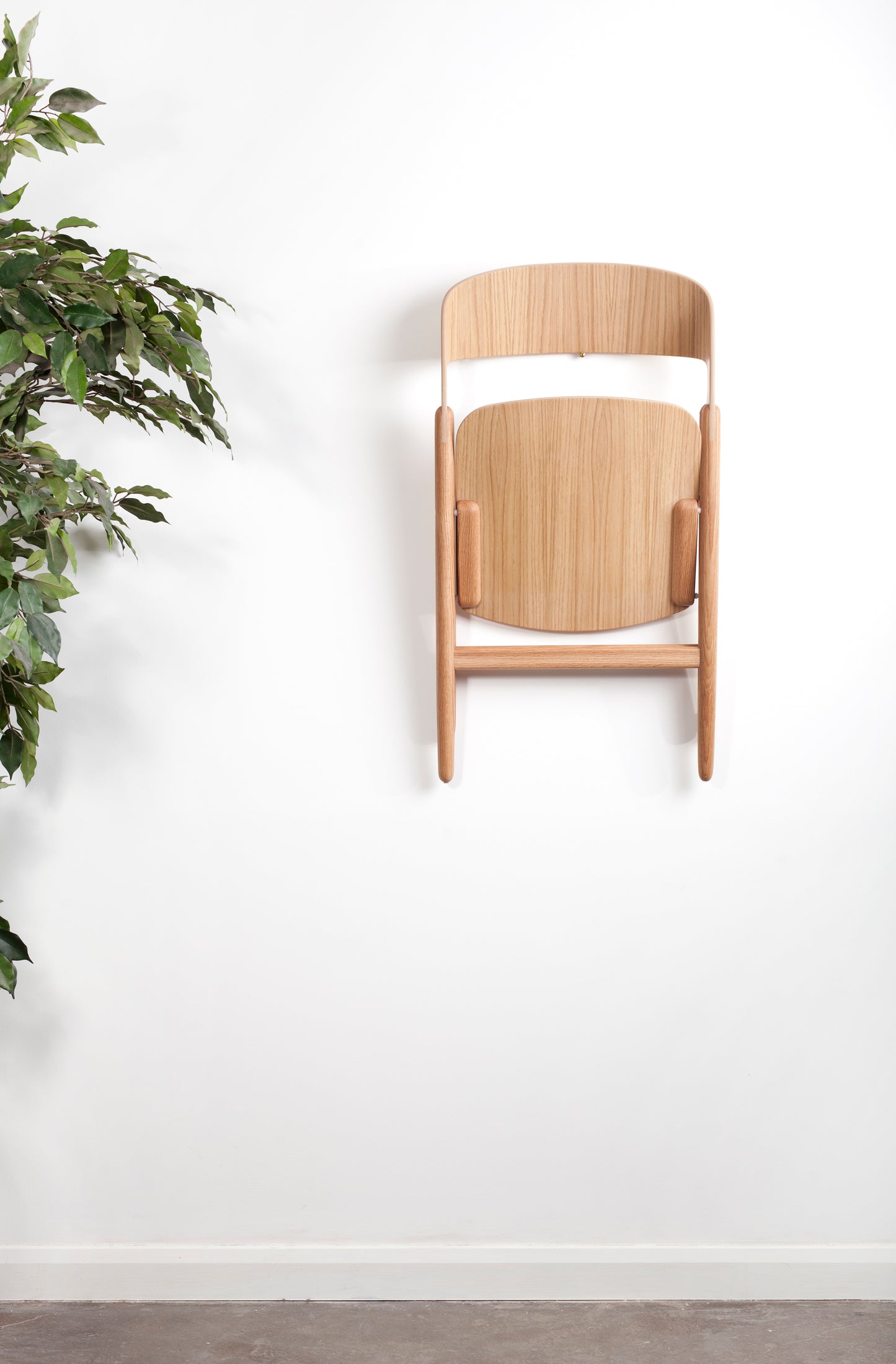 Case Narin Folding Chair