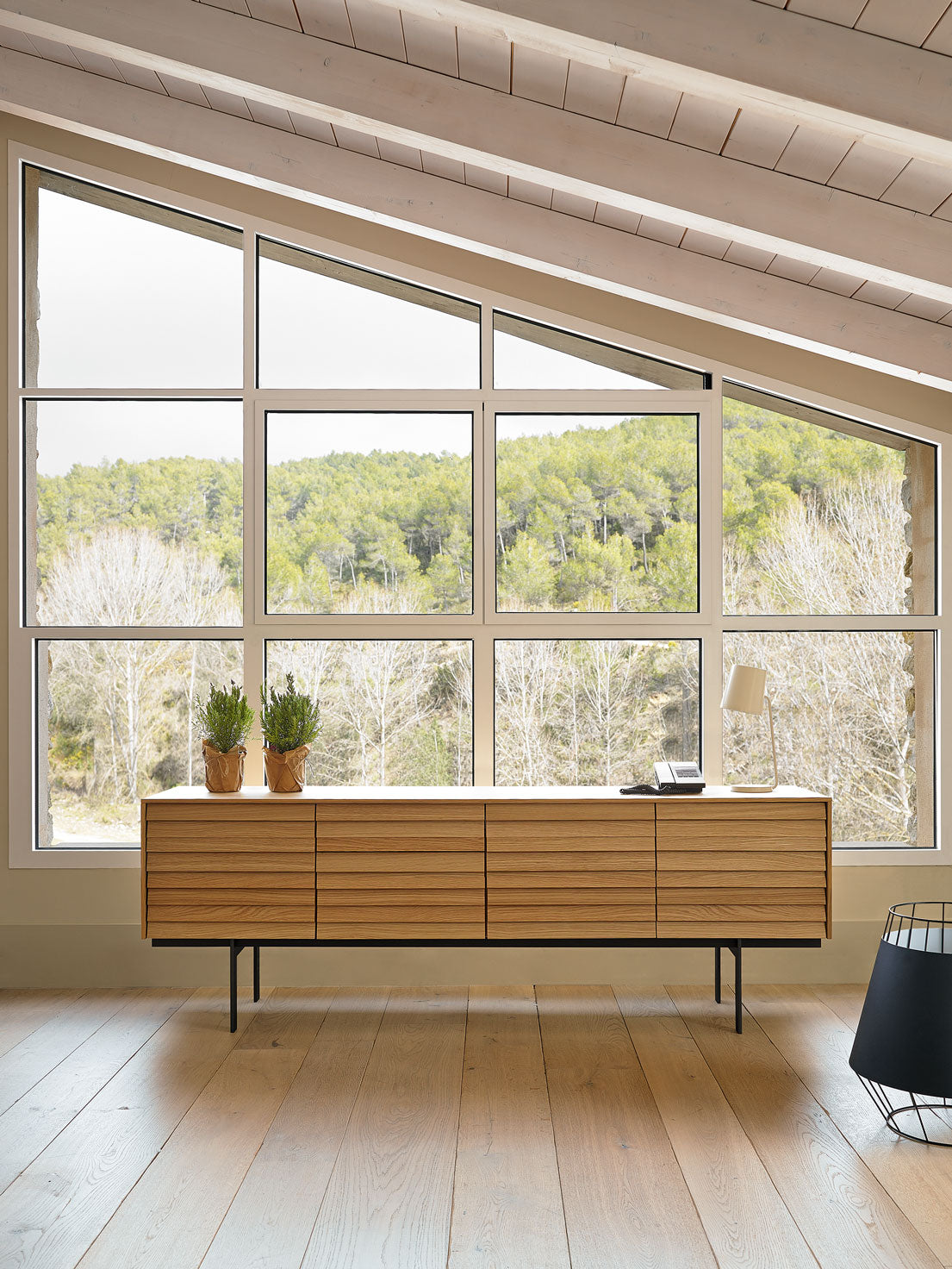 Punt Sussex 8 sideboard 4 doors