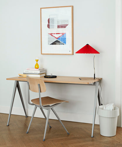 Hay Pyramid Table 01