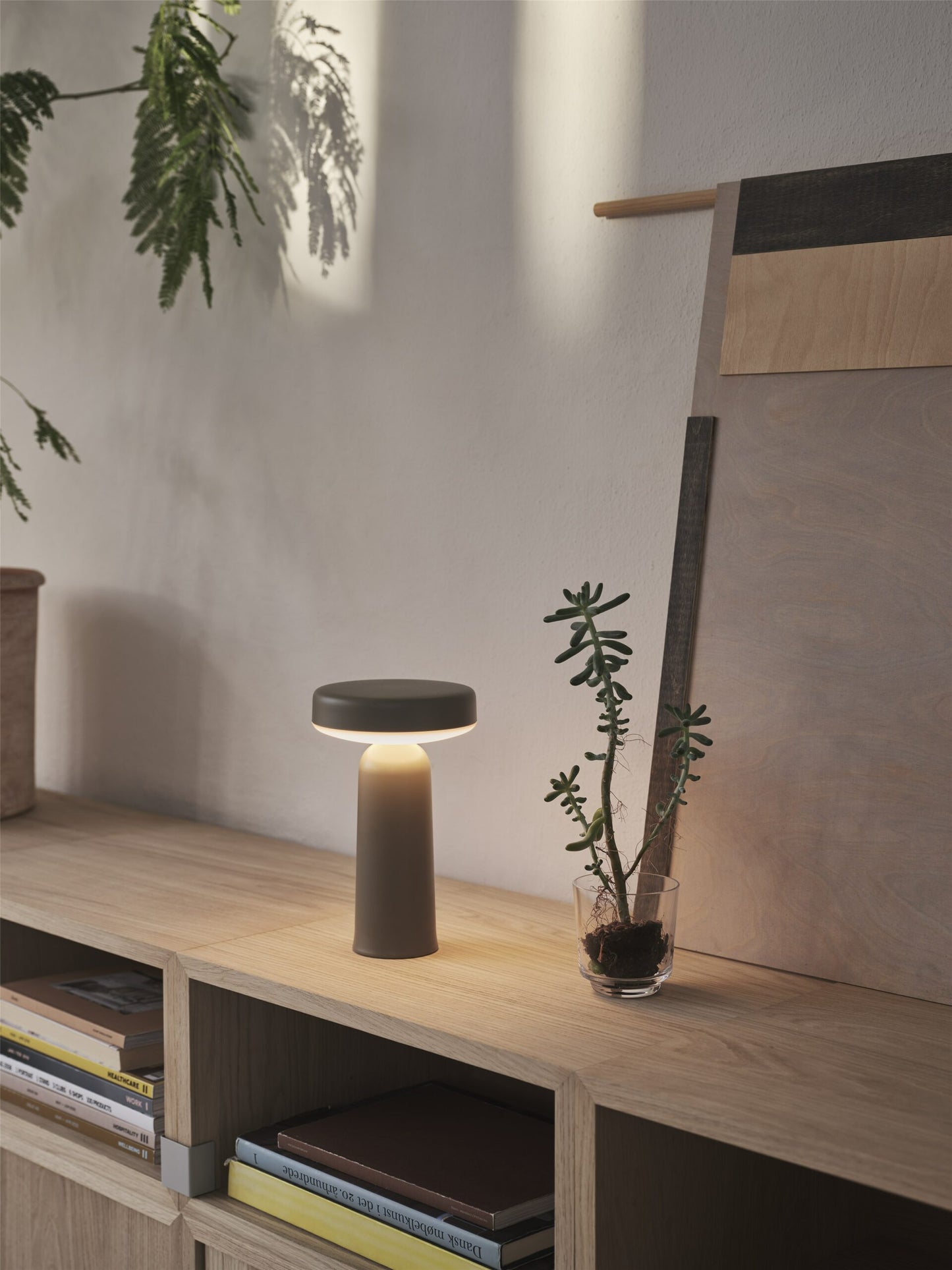 Muuto Ease Portable Table Lamp