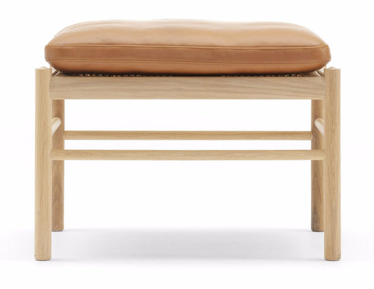 Carl Hansen & Son OW149F Colonial Footstool