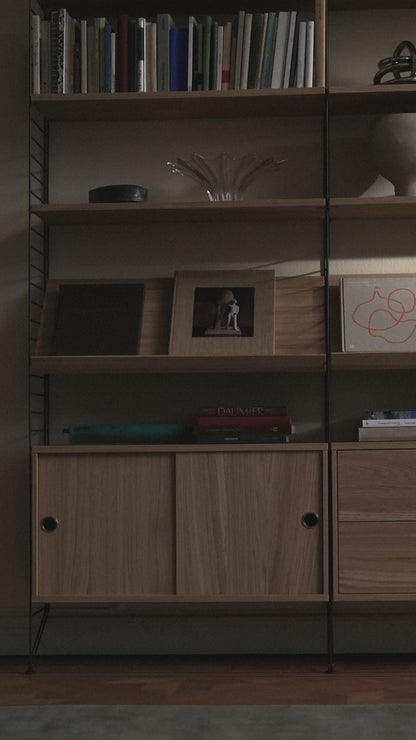 String Living Room (H) Shelving unit