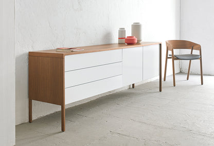 Punt Tactile sideboard