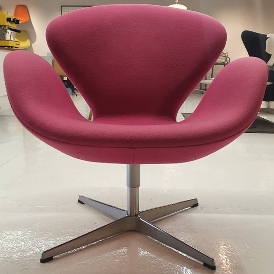 Fritz Hansen Swan Lounge Chair Ex-display