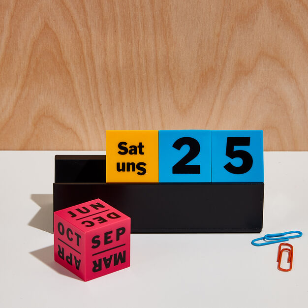 MoMA Perpetual Cubes Calendar