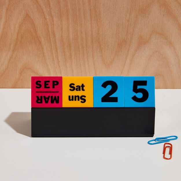 MoMA Perpetual Cubes Calendar