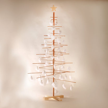 minima. Wooden Christmas Tree