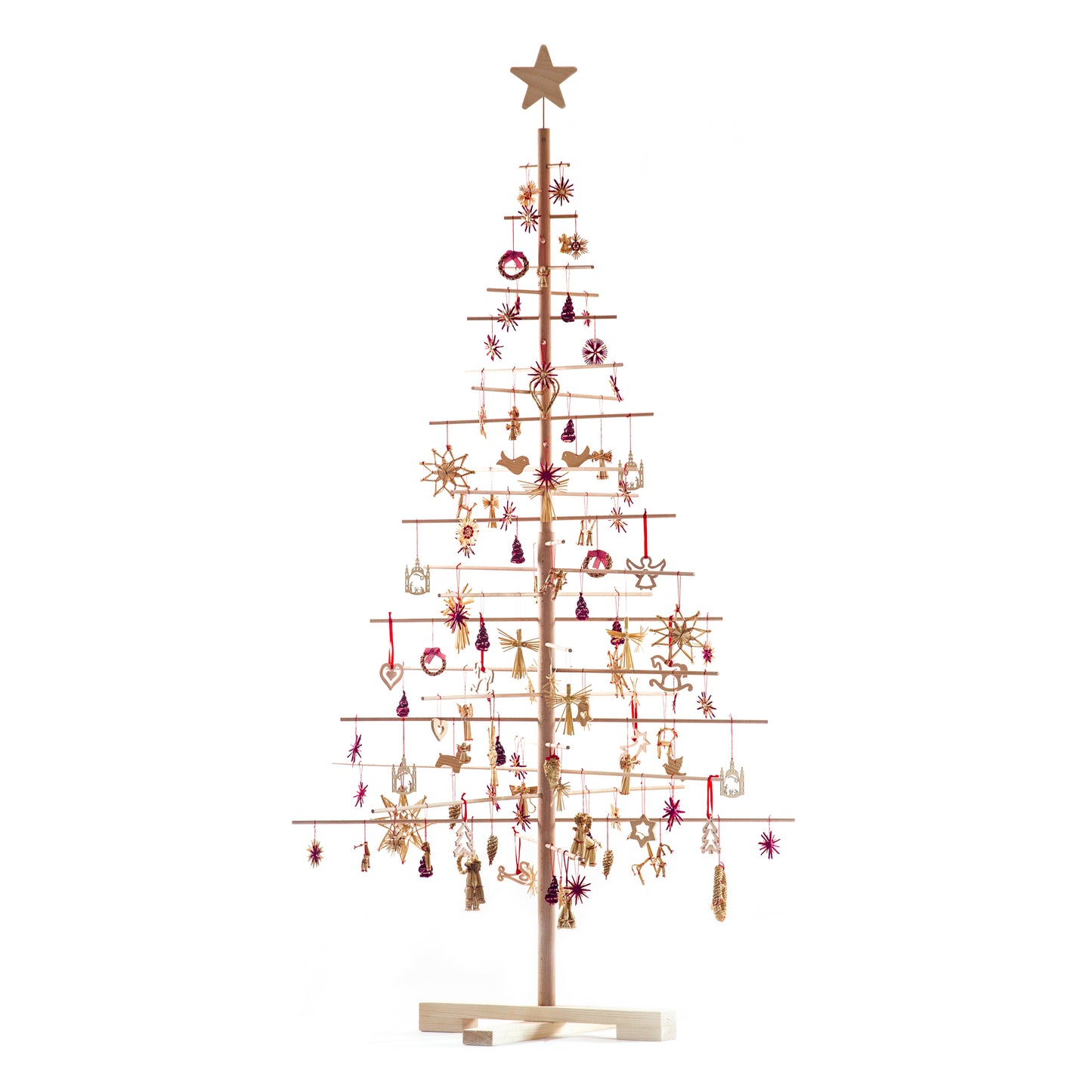 minima. Wooden Christmas Tree