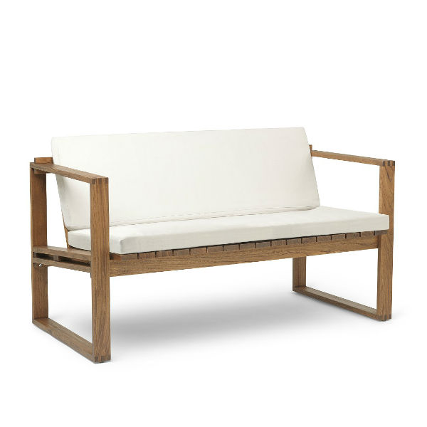 Carl Hansen BK12 Outdoor Lounge Sofa Beige Cushion