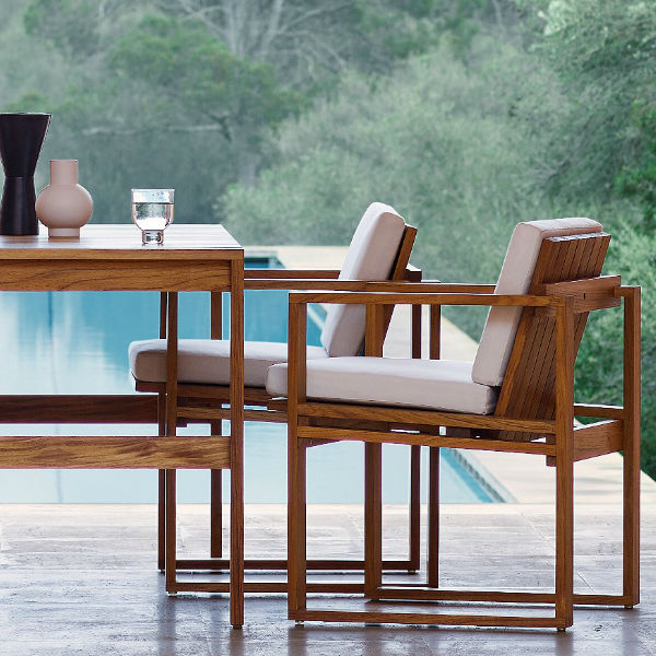 Carl Hansen BK15 Outdoor Dining Table Lifestyle1 Contemporary Designer Furniture